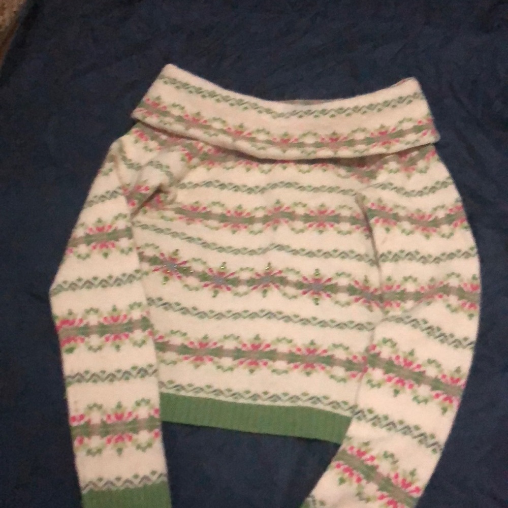 Sweater run small